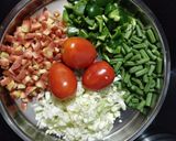 A picture of step 1 of Mix Veggies Curry.