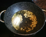 Foto del paso 2 de la receta: Puré de espinaca con huevo frito