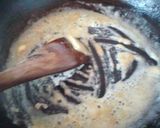 Foto del paso 3 de la receta: Empanadas de choclo con salsa blanca, cebolla caramelizada y queso