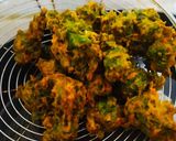 हरे भरे पालक पकौड़े (Hare bhre palak pakode recipe in Hindi) रेसिपी चरण 3 फोटो