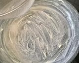 Foto del paso 4 de la receta Pastel de leche con manzana (en sartén)
