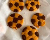 Foto del paso 4 de la receta Galletas de mantequilla de balón de fútbol | Receta para el mundial