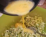 Foto del paso 3 de la receta: Tortitas de zuquini o calabacín