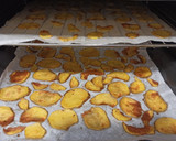 Foto del paso 4 de la receta: Chips de patata al horno