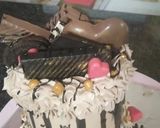 ચોકેલ્ટ ટ્રફલ ક્રીમ કેક =CHOCOLATE TRUFFLE CREAM CAKE🎂🍫in Gujarati ) રેસીપી સ્ટેપ4ફોટો