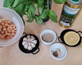 Foto del paso 2 de la receta: Hummus con albahaca 🌱 y crudité de zanahoria