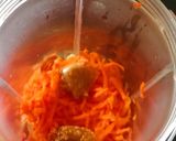 A picture of step 1 of Apple oats carrot smoothie.
