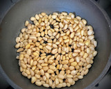 Foto del paso 2 de la receta: Ensalada de quinoa y queso feta al pesto casero de albahaca