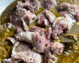 Gambar langkah 8 resipi Kurma Kambing.