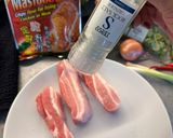 รูปขั้นตอนการทำที่ 2 ของ ข้าวยำหมูกรอบแซ่บ