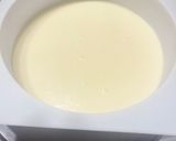 Fehércsokis-zellerpürés mousse torta gyümölcsbetéttel, pisztáciás ropogós piskótával recept fázis 4 fotója