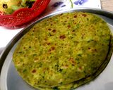 A picture of step 3 of Spinach parathas.