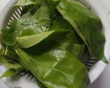 Foto langkah ke 2 dari resep Tumis Jantung Pisang dan Daun Mlinjo Bumbu Terasi.