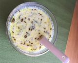 A picture of step 5 of Spinach and Yogurt soup.
