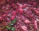 Foto del paso 5 de la receta: Guiso  de lentejas, remolacha, hierbas aromáticas y agua de mar