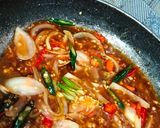 Foto langkah ke 8 dari resep Udang pedas asam manis.