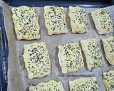 Une image de l'étape 4 de Des enveloppes farcies au cheddar râpé et viande hachée.