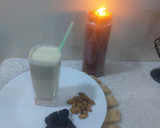 A picture of step 3 of Dates and almond shake.