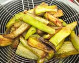 Hình bước làm 1 của món Cà xanh kho quế