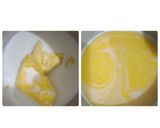 Foto langkah ke 2 dari resep Muffin Sosis Keju Gurih #beranibaking.