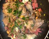 Foto del paso 7 de la receta: Gírgolas salteadas con jamón