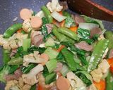 Foto langkah ke 4 dari resep Capcay sayur simple.