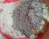 A picture of step 4 of Marble Cake Twist#Author Marathon#.