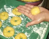 Foto langkah ke 3 dari resep Donat Labu Kuning.