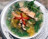 Hình bước làm 2 của món Canh khế chua nấu lườn cá hồi