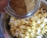 પેરી પેરી પોપકોર્ન(Peri peri popcorn Recipe in Gujarati) રેસીપી સ્ટેપ2ફોટો