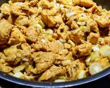 Foto del paso 2 de la receta: TARTA 🧅FUGAZZETA Con🍗Pollo...!