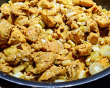 Foto del paso 2 de la receta: TARTA 🧅FUGAZZETA Con🍗Pollo...!