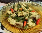 Foto langkah ke 4 dari resep Tumis kacang panjang tulang ayam.