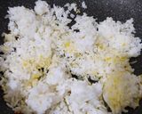Foto langkah ke 2 dari resep Butter Rice Egg.