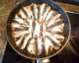 Foto del paso 2 de la receta: Sardinillas en escabeche con verduras y torta de garbanzo