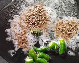 बटाट्याचा कीस (Batatyacha Kees Recipe In Marathi) रेसिपी स्टेप 2 फोटो