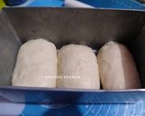 Foto langkah ke 6 dari resep Roti Tawar Kental Manis tanpa Telur.