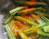 સરગવાની શીંગ ની કઢી (Saragva Shing Kadhi Recipe In Gujarati) રેસીપી સ્ટેપ2ફોટો