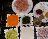 صورة لخطوة 1 من وصفة مملحات على شكل هلاليات بحشوة لديدة بزفاف ساهلين أدغيا كيوجدو