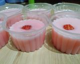 Foto langkah ke 2 dari resep Puding  Susu Nutrijell Strawberry.