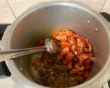 A picture of step 5 of Aloo Methi gravy !!.