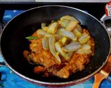 A picture of step 4 of Bombil Masala.