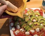 Foto del paso 5 de la receta: Ensalada de Aguacate, mozzarella y tomate 🍅🥑