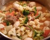 A picture of step 4 of Beef Soup with Veggies and Fish Balls.