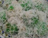 Foto langkah ke 5 dari resep Klepon Pandan Gurih dan lembut isi gula kelapa.