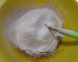 Foto langkah ke 3 dari resep Bolu Pisang Coklat No Mixer.
