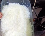 Foto langkah ke 1 dari resep Bihun goreng simple manis ala2 bubu.