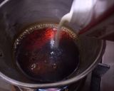 A picture of step 3 of Doodh patti chai.