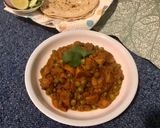 A picture of step 8 of Mushroom Matar.