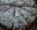 Foto del paso 10 de la receta: Pizza con jamón, muzzarella y aceitunas